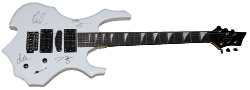 DISTURBED BAND SIGNED WHITE F/S FULL SIZE ELECTRIC GUITAR BECKETT BAS COA X4 - Picture 5 of 6