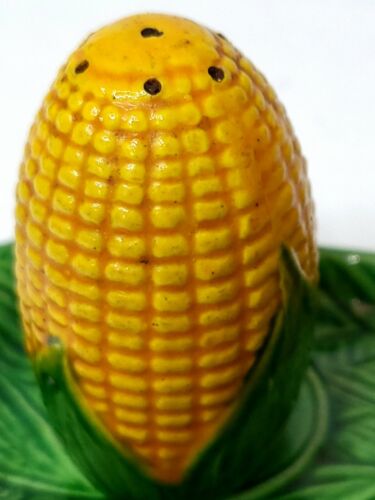 Vintage Japan Corn Salt & Pepper Shakers Ceramic 2” Tall Green Yellow 5” Tray - Picture 6 of 10