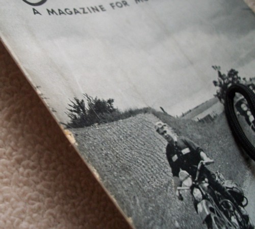 The Enthusiast Magazine for Motorcyclists Harley Davidson Novermber 1939 - Picture 2 of 6