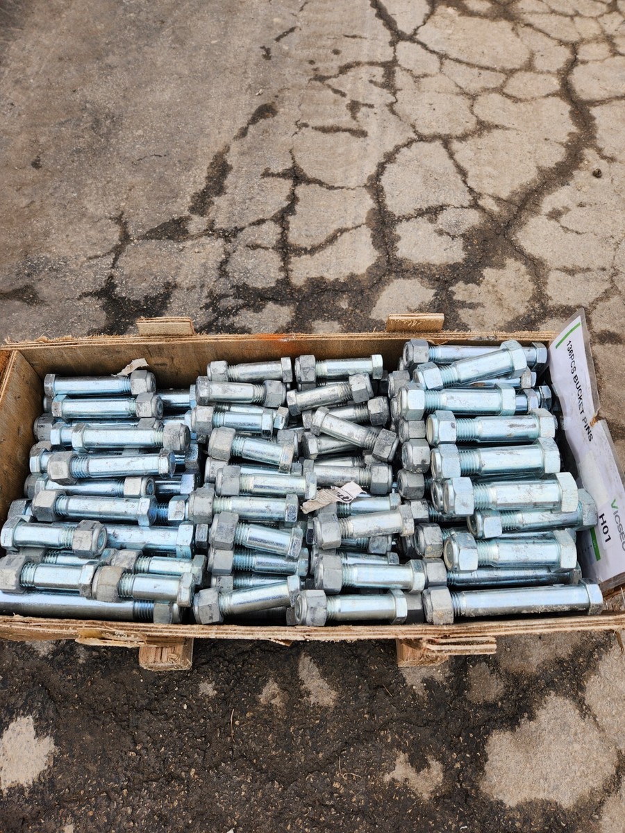 2- China Mini Excavator 30mm Bucket Pin Bolt 7.5