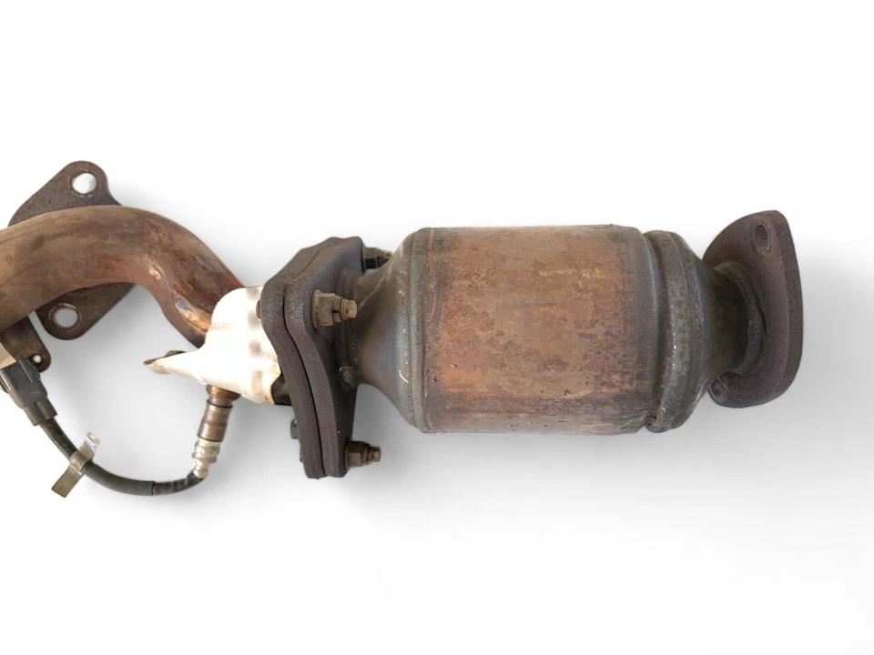 2005 LEXUS SC430 LEFT DRIVER SIDE EXHAUST MANIFOLD HEADER W/ CAT OEM 043 +++ #94 - Image 2 of 4