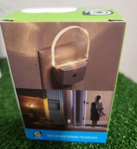 Greenlite LED Nite Lite Built in sensor 2 pack - Picture 3 of 3
