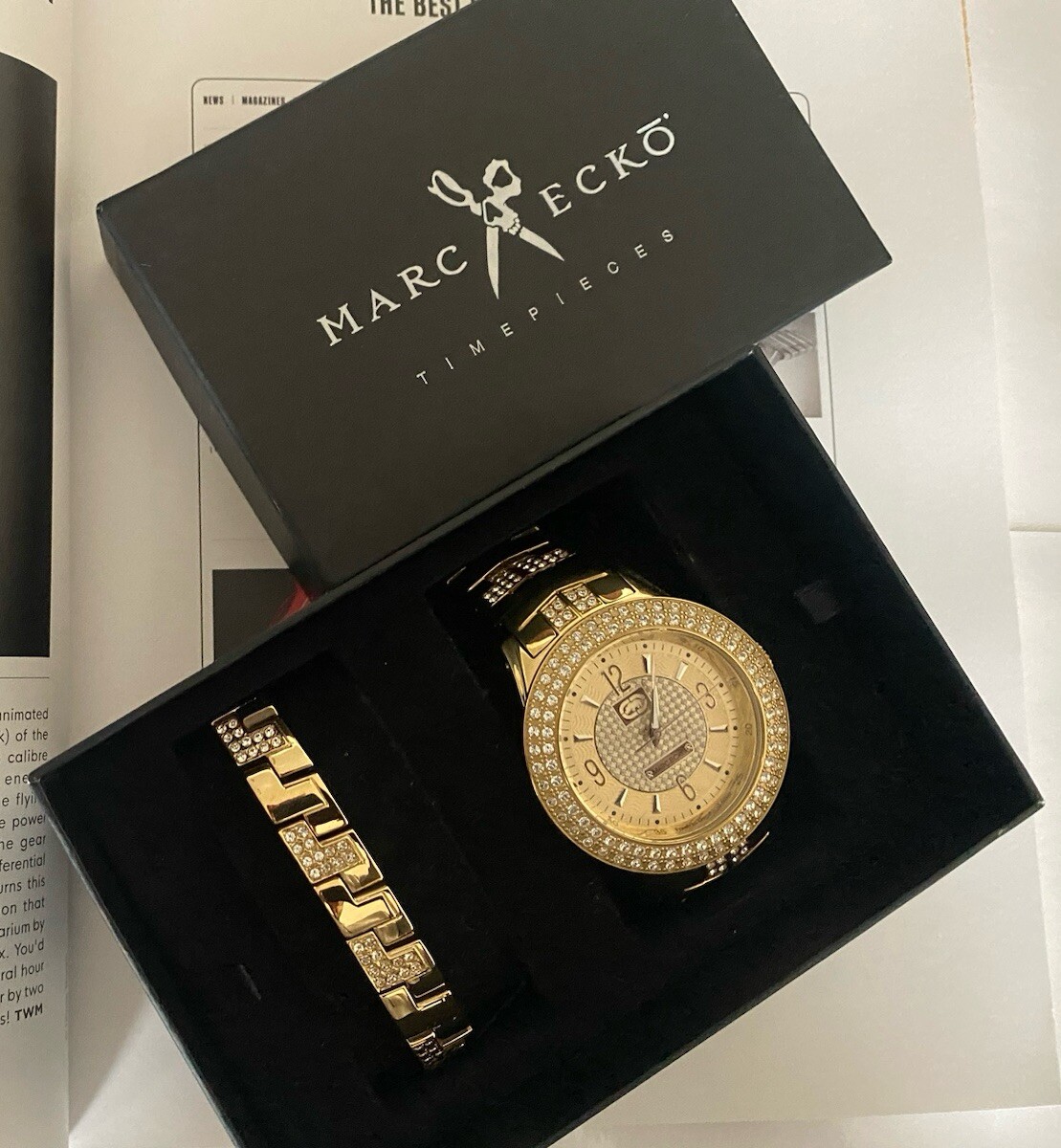 RARE Vintage Marc Ecko Men's E22581G1 The King Gold Tone RARE Vintage Marc Ecko Men's E22581G1 The King Gold Tone