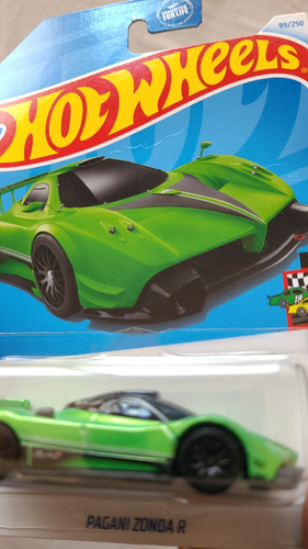 2024 HOT WHEELS PAGANI ZONDA R KROGER EXCLUSIVE LOT OF 4 HTF - Picture 6 of 7