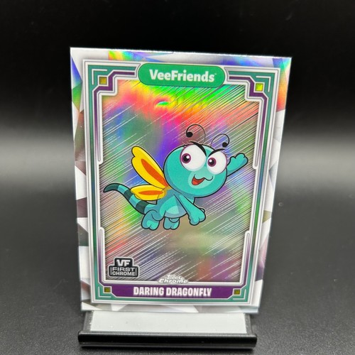 2025 Topps Chrome VeeFriends Chrome Refractor #79 Daring Dragonfly (READ) - Picture 1 of 2
