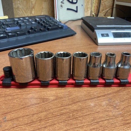 Vintage Craftsman 1/2” Drive Metric socket lot 9mm-27mm mostly 12 point 7 Pieces - Picture 2 of 7