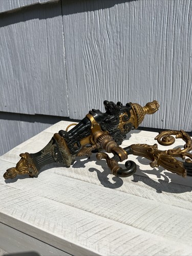 Applique da parete stile impero revival egiziano bronzo antico francese grifoni alati - Foto 14 di 24