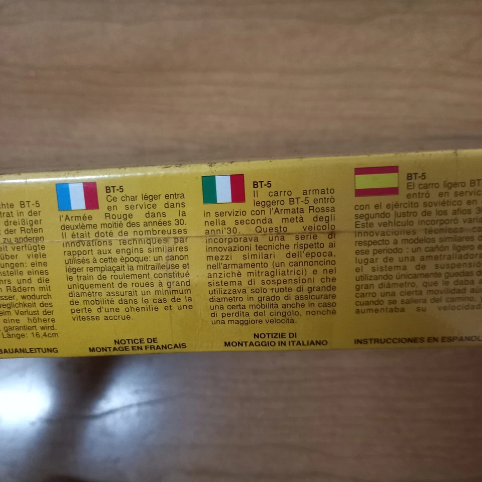 BT-5 Soviet light Tank - SCALA 1/35 Italeri - Immagine 2 di 3