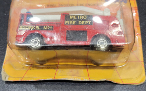 1986 Matchbox Snorkel Fire Engine MB63 - Picture 6 of 7