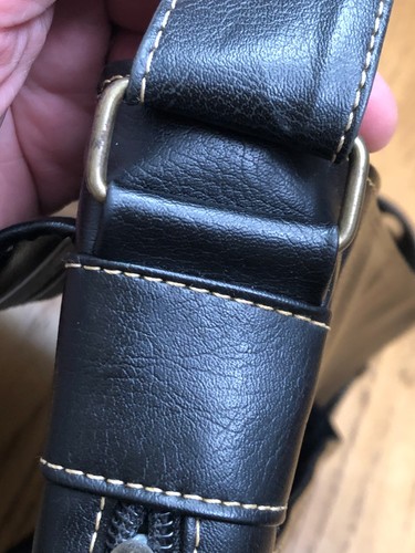 BORSA A TRACOLLA LEVI'S UOMO VINTAGE NERA CON RIGHE BIANCHE MESSENGER - Foto 18 di 24