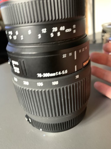 Obiektyw Sigma APO DG 70-300mm do Canon - Zdjęcie 2 z 6