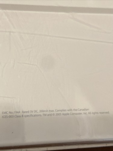 Apple A1048 Wired USB Keyboard - White - Picture 11 of 11