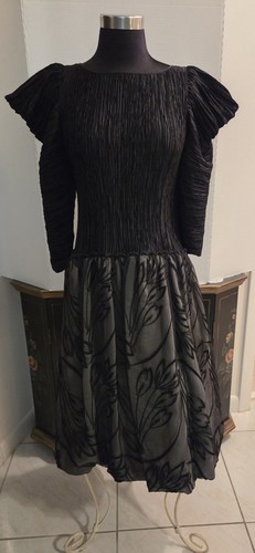 Vintage Mary Mcfadden Black Dress Sz 6 Incredible Design Unique Sleeves Classic - Picture 12 of 22