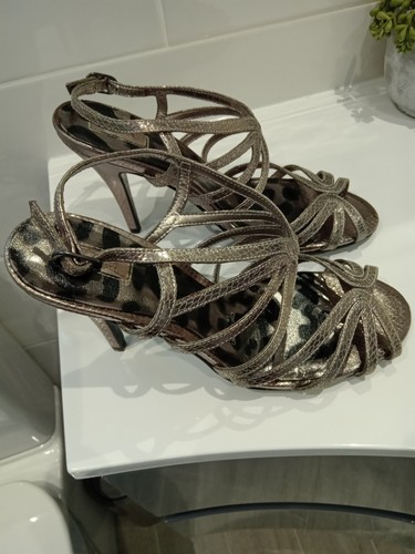 Sandalen Damen Gladiator-Stil Größe 7 silber bronze STERN von Julien McDonald neu