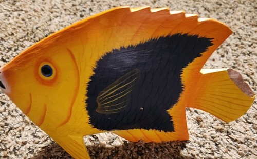 💥 Hand Carved Folk Art Wooden Fish Sculpture 8in 5.5 In. Rock Beauty Fish - Picture 3 of 12