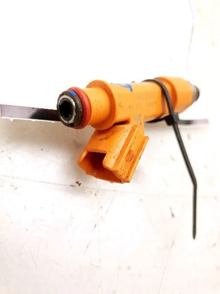 04-09 TOYOTA CAMRY LE 2.4L 4CYL Inyector de combustible  Foto 2 de 4