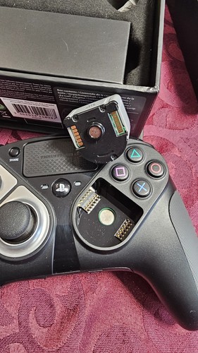 THRUSTMASTER eSwap Pro Playstation Controller (PC / PlayStation 4) Mit Extra - Bild 5 von 13