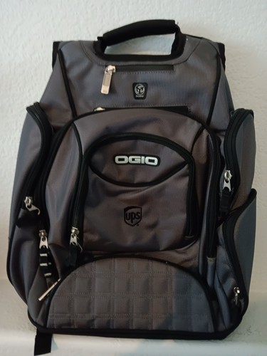 OGIO Metro Street Grey/black Backpack 8 External Pockets Audio Tech Laptop - Photo 3/3