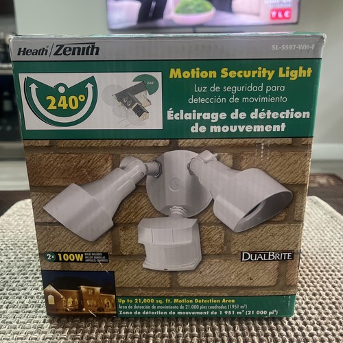 Heath/Zenith Motion Security Light SL-5597-WH-F Dualbrite 240 Degrees White