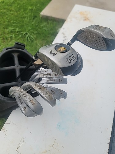 Spalding Tour XL Limited Iron Set RH Graphite Shafts 12 Clubs Driver With Bag