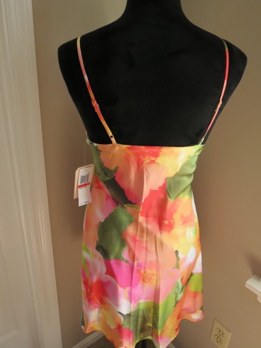 NEU MIT ETIKETT $ 59 CITY VIBE LEBENDIGES ÜBERBACKENES OBERTEIL PINK, ORANGE, GRÜN GEBLÜMT KLEID - XS - Bild 9 von 11