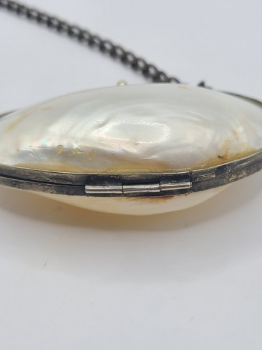 Antique Victorian Mother Of Pearl Shell Brass Coin Change Purse 2.75 X 1.5" - Picture 10 of 10