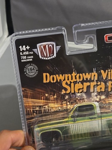 2025 M2 Machines Diorama Squarebody 1976 GMC Sierra Grande 15 Downtown Vibes R11 - Picture 3 of 8