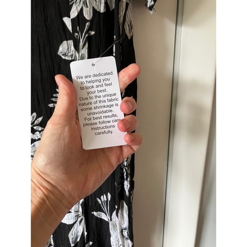 Neu mit Etikett Woman Within schwarz Blumen Crinkle Maxikleid Kurzarm Größe 18/20 L - Bild 3 von 7