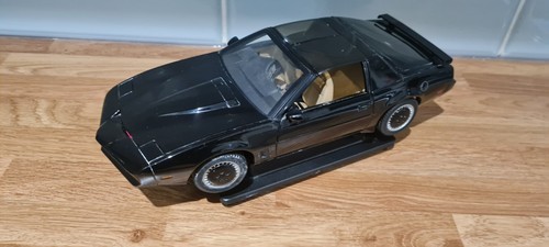 Vintage Ertl Joyride 1:18 Knight Rider KITT 1982 Pontiac Firebird Trans Am in scatola - Foto 13 di 17