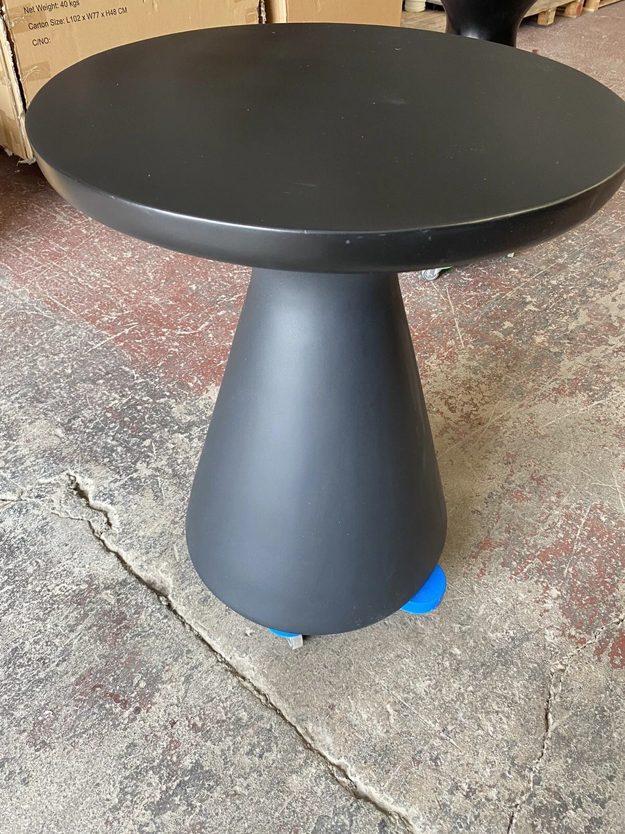 Habitat 2024 bistro table