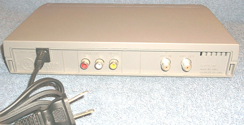 MAGNAVOX DTV DIGITAL TO ANALOG TELEVISION CONVERTER BOX TB100MG9 - NO REMOTE - Picture 4 of 7