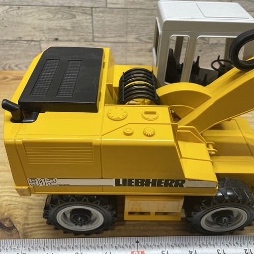 Bruder 912 Excavator Liebherr Power Shovel 02426 Very Nice Made In Germany - Picture 7 of 13