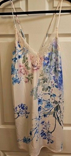 In Bloom by Jonquil - Bedrucktes Negligee mit Spitzenbesatz - geblümt - Größe XL Neu mit Etikett - Bild 2 von 3