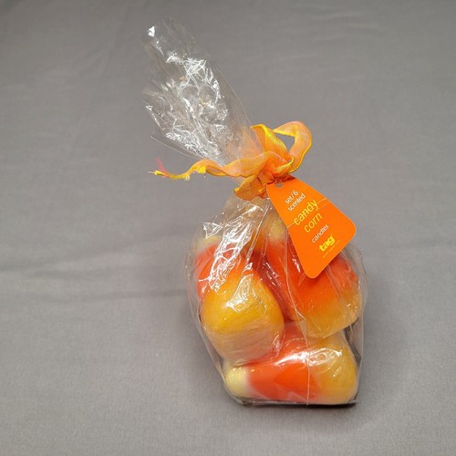 VINTAGE Candy Corn Candles Tag Orange Scented Floating Wax Bag 6 Halloween NOS - Picture 8 of 8