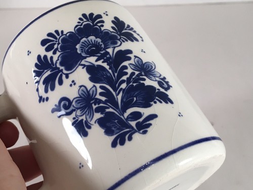 Vtg Delfts Blue And White Porcelain Mug Dutch Boys And Girls Floral 2 Sides - Picture 9 of 9