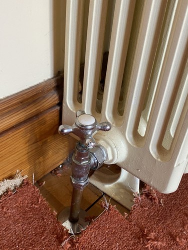Selection of Ideal Neo Classic Cast iron radiators (used) - Picture 12 of 15