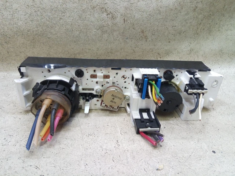 Controle climático de temperatura com AC compatível 96-05 Chevrolet Astro Van w195-201165 - Imagem 4 de 4