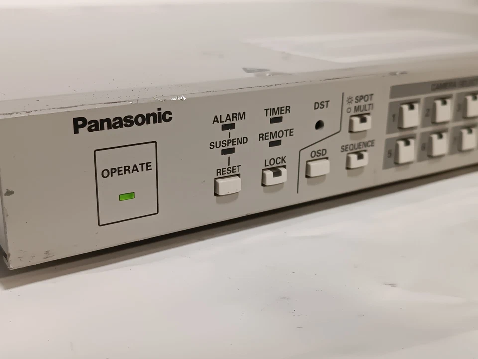 Panasonic WJ-HD220 - Grabadora de disco digital de 16 canales para monitoreo de seguridad Foto 3 de 4