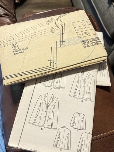 Simplicity Pattern 1421 H5 6-14 Misses Unlined Jacket - Picture 4 of 7