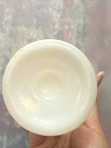 Vintage White Diamond Pattern Texture Chalice Goblet Cup - Picture 4 of 7