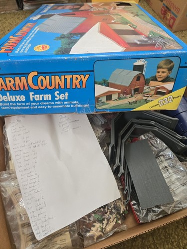 Vintage 1993 Ertl Farm Country Deluxe Farm Set in Original Box 1/64 - Picture 10 of 16