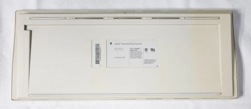 Vintage Apple Extended Keyboard II Macintosh Mac ADB M3501 - Image 2 of 4