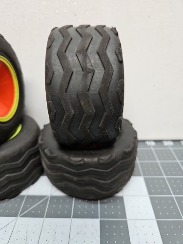 Vintage Team Losi XXT XX-T Vorder-/Hinterreifen 2,2" Räder. Nicht geklebt - Bild 4 von 10