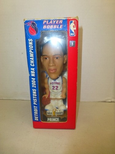 Detroit Pistons #22 Tayshaun Prince 2004 NBA Championship Bobblehead - Picture 6 of 8