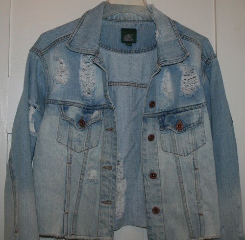 Wild Fable Distressed und Cropped Denim Jeansjacke Damen Größe Small - Bild 2 von 6