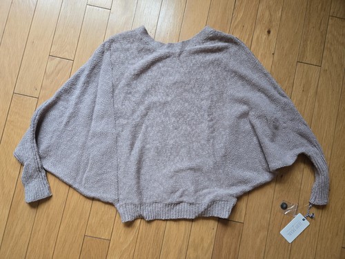 Neu mit Etikett Ruby Moon taupefarbener Damenpullover mit Knöpfen hinten Größe S 100 % Baumwolle - Bild 1 von 2