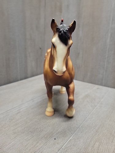 Vintage BREYER HORSE CLYDESDALE STALLION BROWN w/Red & White Bobs - Picture 5 of 11