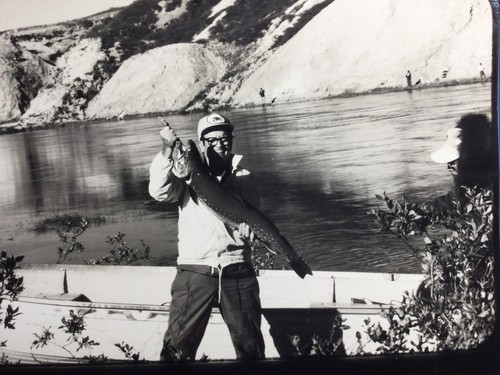 Vintage Virgil Ward Fishing “Championship Fishing” Host Lands Arctic Char - Afbeelding 2 van 4