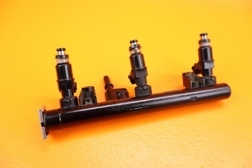 2012 Triumph Tiger Xc 800 Abs Fuel Rail & Injectors - Bild 4 von 6