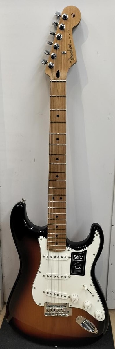 FENDER LIMITED EDITION PLAYER STRATO Electric Guitar #32064